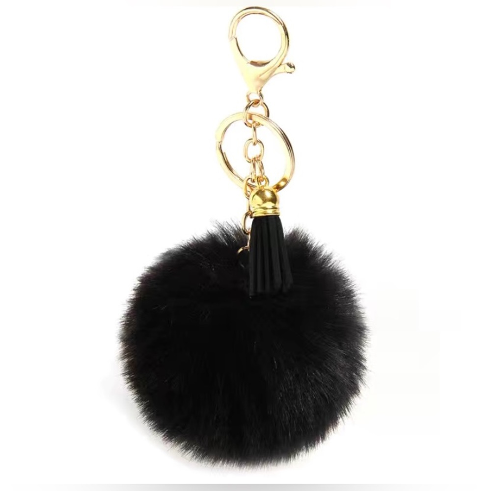 Black Pom Pom keychain